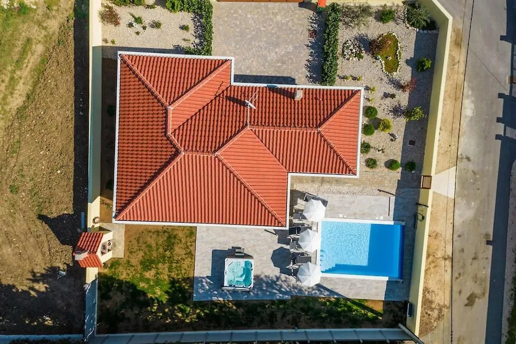 Villa Mattina, With Heated Pool And Jacuzzi Privlaka