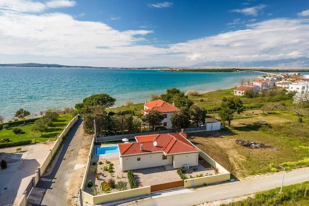 Villa Mattina, With Heated Pool And Jacuzzi Privlaka  0*, Privlaka (Zadar) Croatia