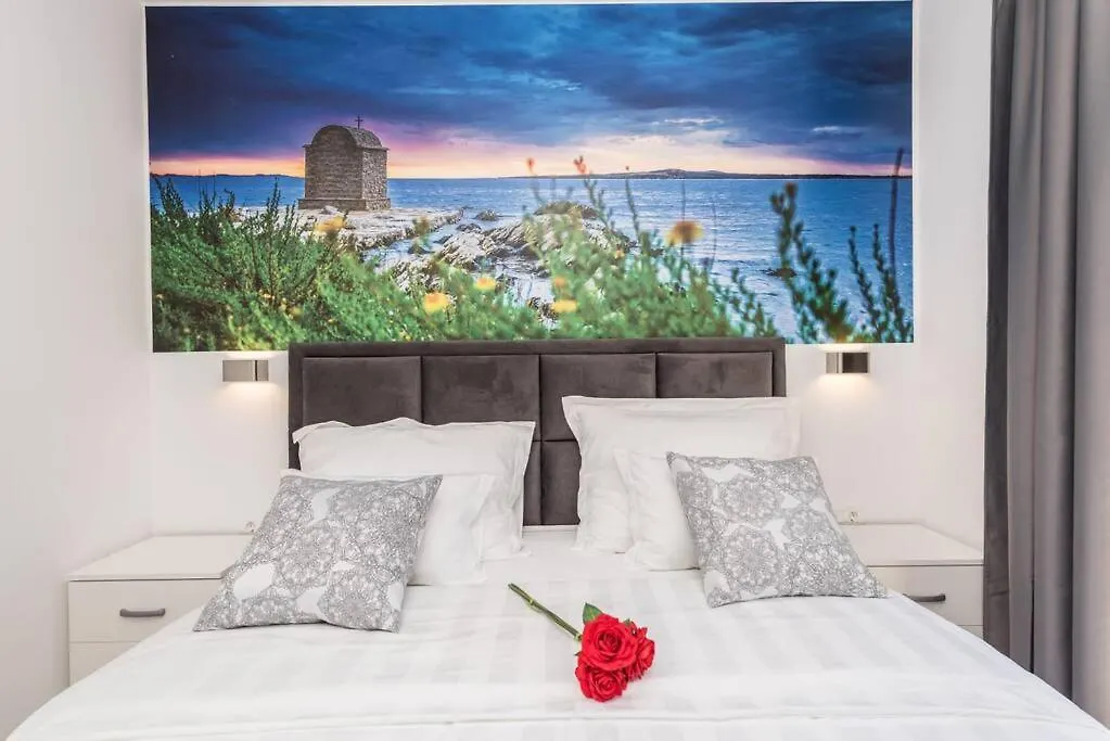 Villa Mattina, With Heated Pool And Jacuzzi Privlaka