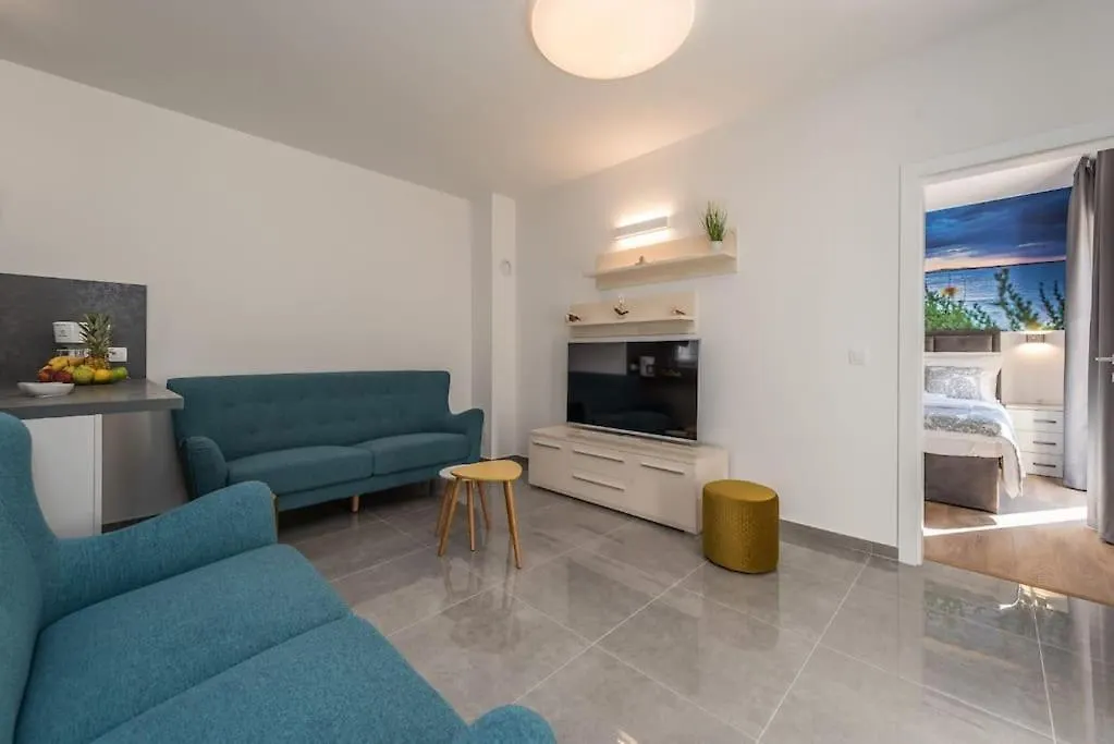 Villa Mattina, With Heated Pool And Jacuzzi Privlaka  0*, Privlaka (Zadar) Croatia