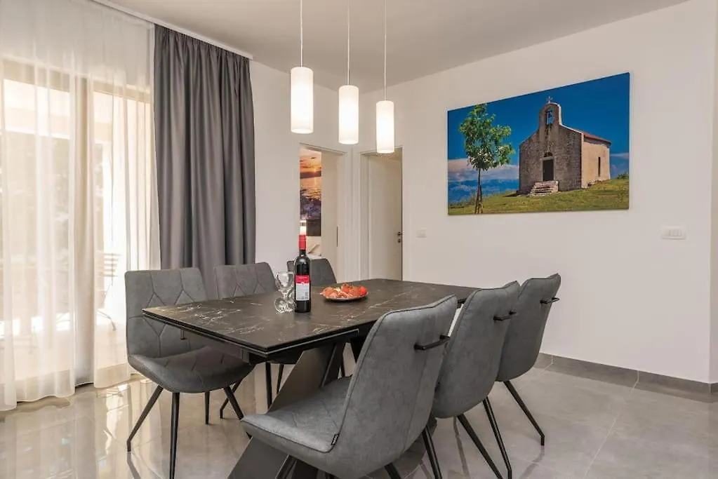 Villa Mattina, With Heated Pool And Jacuzzi Privlaka