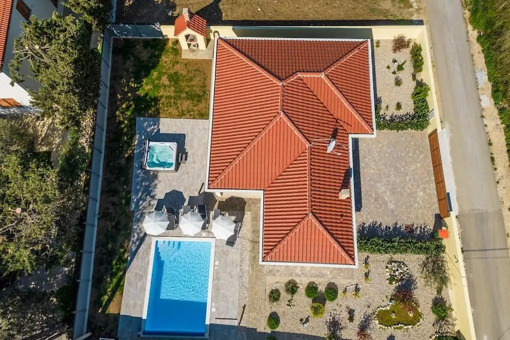 Villa Mattina, With Heated Pool And Jacuzzi Privlaka